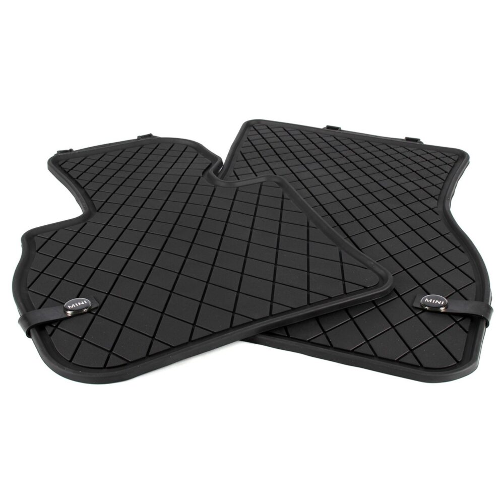 Tapetes em borracha MINI em essential black para a zona dos pés dianteira - Image 2